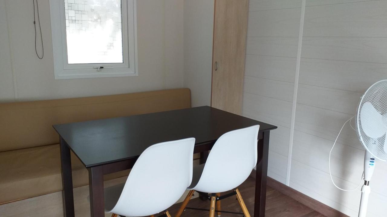 Mobilhome Chez Cathy & Simon Marseillan  Dış mekan fotoğraf